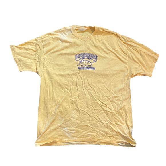Tiki waterfront fishing team tee - Picture 1 of 4
